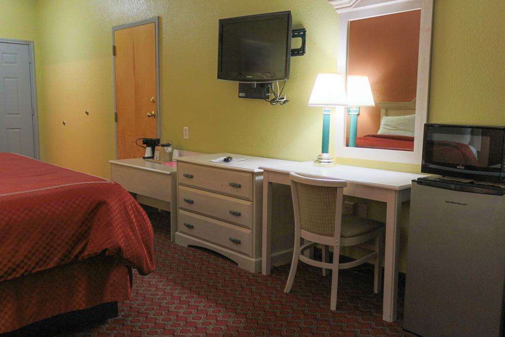 Americas Best Value Inn And Suites Houston Fm 1960 Kültér fotó
